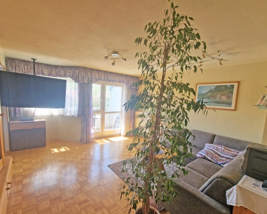 Sympathische 4-Zimmer Wohnung mit Balkon in Eugendorf