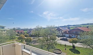 Sympathische 4-Zimmer Wohnung mit Balkon in Eugendorf