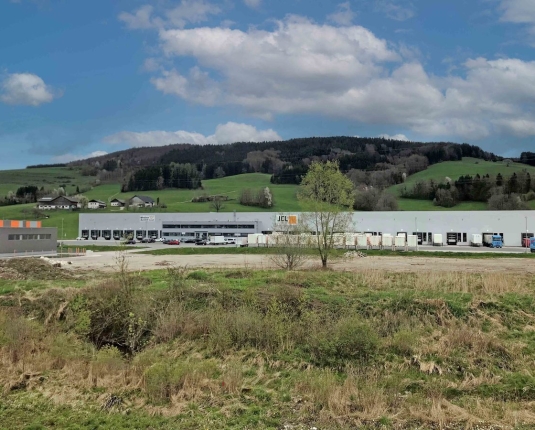 Gewerbegrundstück direkt an der Autobahn A1 im OÖ Seengebiet