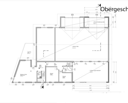 Betriebsliegenschaft mit Büro, Halle und Wohnung